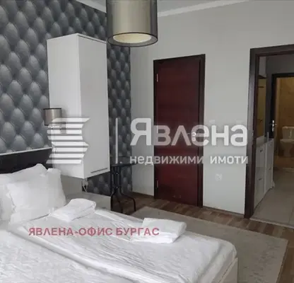Снимка 4 — Тристаен апартамент в Бургас, Приморско