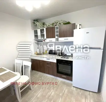 Снимка 3 — Тристаен апартамент в Бургас, Созопол
