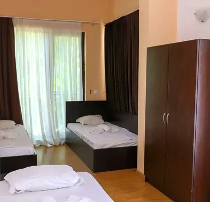 Photo 5 — Spacious 3-room apartment in Sozopol with courtyard view
