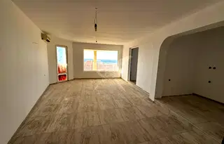 Тристаен апартамент в Бургас, Свети Влас