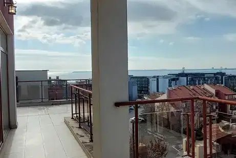 Тристаен апартамент в Бургас, Свети Влас