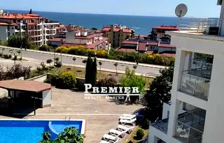 Тристаен апартамент в Бургас, Свети Влас