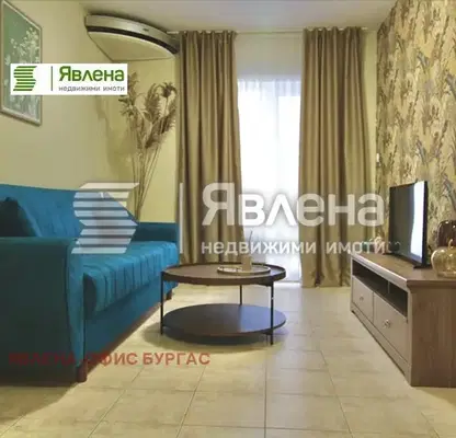 Снимка 2 — Тристаен апартамент в Бургас, Свети Влас