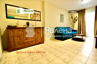 Тристаен апартамент в Бургас, Свети Влас