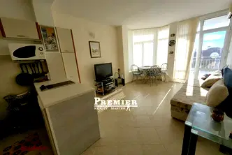Тристаен апартамент в Бургас, Свети Влас