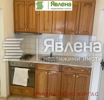 Снимка 4 — Тристаен апартамент в Бургас, Свети Влас
