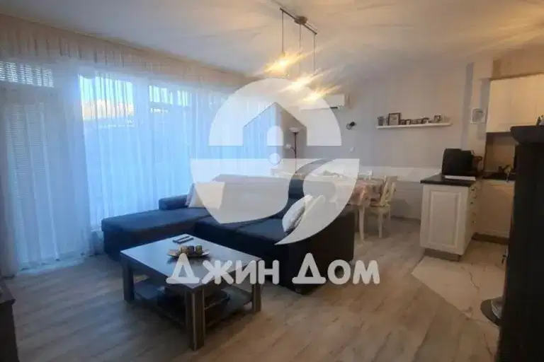 Тристаен апартамент в Бургас, Свети Влас