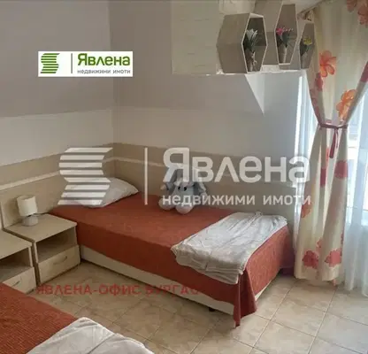 Снимка 4 — Тристаен апартамент в Бургас, Свети Влас