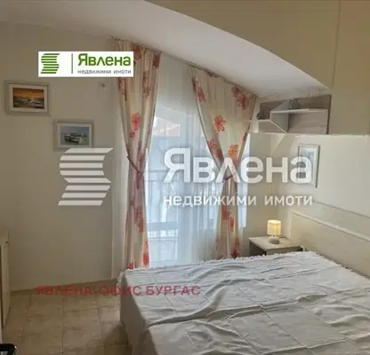 Снимка 5 — Тристаен апартамент в Бургас, Свети Влас
