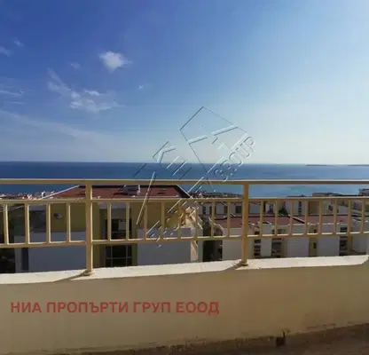 Снимка 2 — Тристаен апартамент в Бургас, Свети Влас