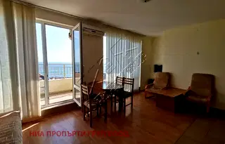 Тристаен апартамент в Бургас, Свети Влас