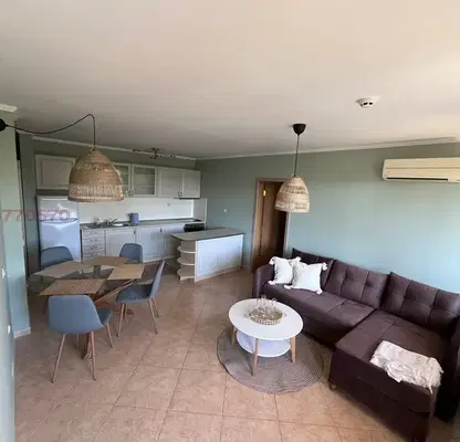 Снимка 2 — Тристаен апартамент в Бургас, Свети Влас