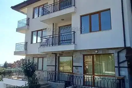 Тристаен апартамент в Бургас, Свети Влас