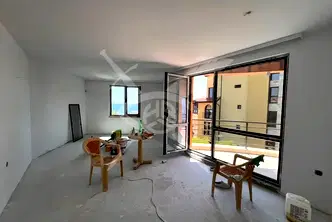 Тристаен апартамент в Бургас, Свети Влас