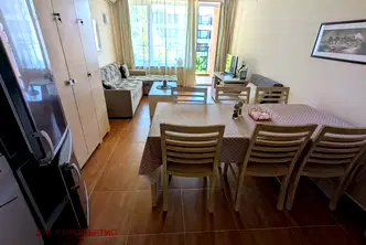 Тристаен апартамент в Бургас, Свети Влас