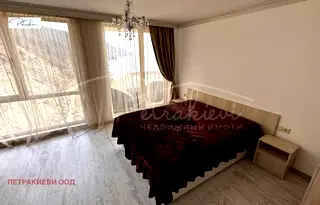 Тристаен апартамент в Бургас, к.к. Елените