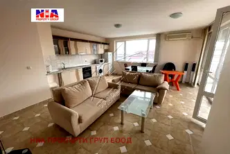 Тристаен апартамент в Бургас, к.к. Елените