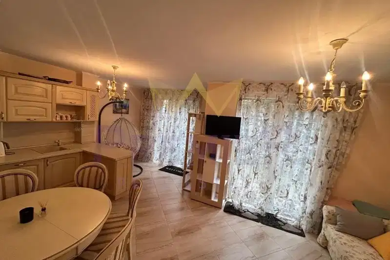 Тристаен апартамент в Бургас, к.к. Слънчев бряг