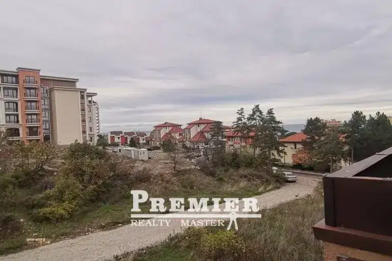Тристаен апартамент в Бургас, к.к. Слънчев бряг