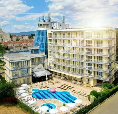 Снимка 2 — Тристаен апартамент в Бургас, к.к. Слънчев бряг