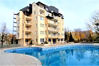 Тристаен апартамент в Бургас, к.к. Слънчев бряг