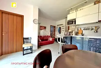 Тристаен апартамент в Бургас, к.к. Слънчев бряг