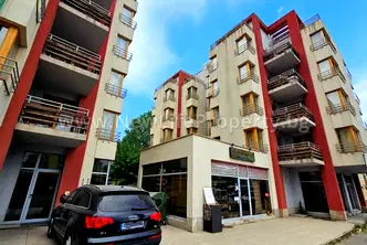Тристаен апартамент в Бургас, к.к. Слънчев бряг