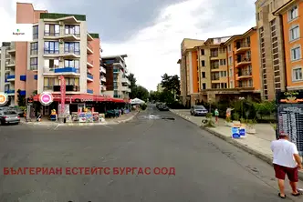 Тристаен апартамент в Бургас, к.к. Слънчев бряг