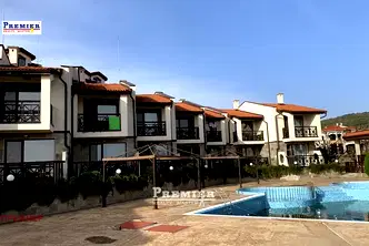 Тристаен апартамент в Бургас, к.к. Слънчев бряг