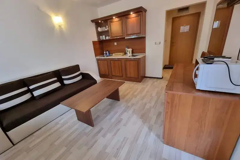 Тристаен апартамент в Бургас, к.к. Слънчев бряг