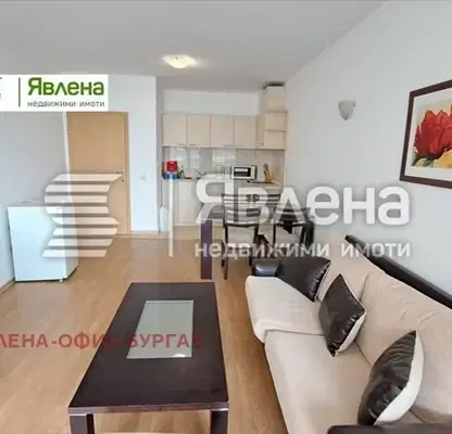 Снимка 2 — Тристаен апартамент в Бургас, к.к. Слънчев бряг