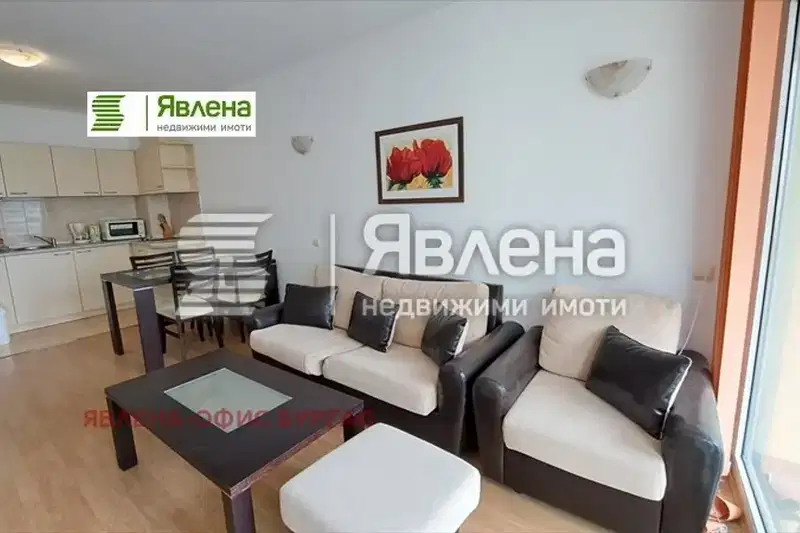 Тристаен апартамент в Бургас, к.к. Слънчев бряг
