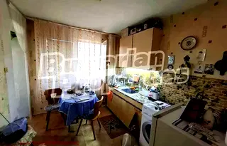 Тристаен апартамент в Бургас, с. Атия