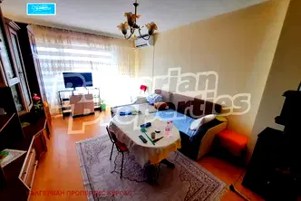 Тристаен апартамент в Бургас, с. Дебелт