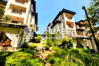 Тристаен апартамент в Бургас, с. Лозенец