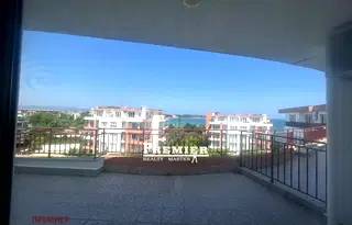 Тристаен апартамент в Бургас, с. Равда