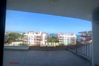 Тристаен апартамент в Бургас, с. Равда