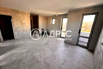 Тристаен апартамент в Бургас, с. Равда