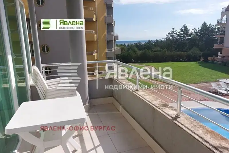 Тристаен апартамент в Бургас, с. Синеморец