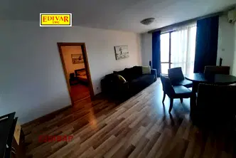 Тристаен апартамент в Добрич, Балчик