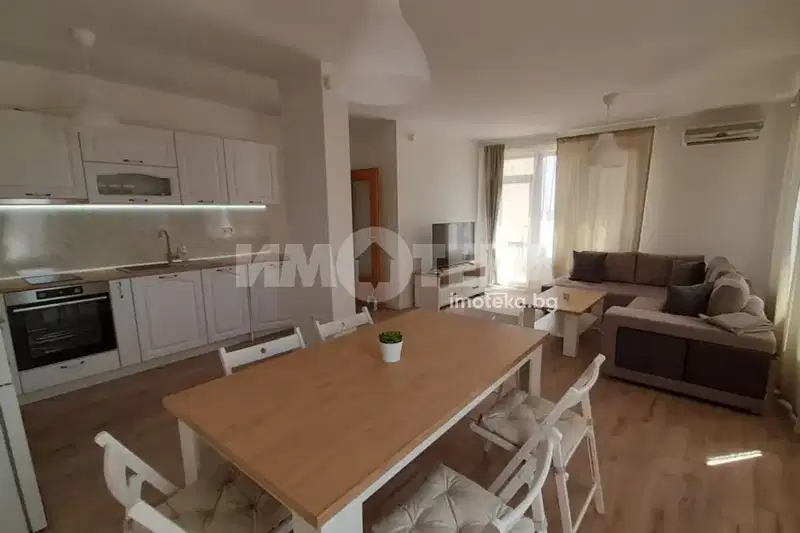 3-bedroom apartment in Oblast Dobrich, Balchik