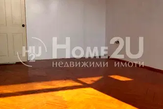 Тристаен апартамент в Добрич, Балчик
