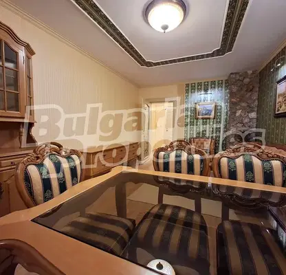 Photo 3 — 3-bedroom apartment in Oblast Dobrich, Balchik