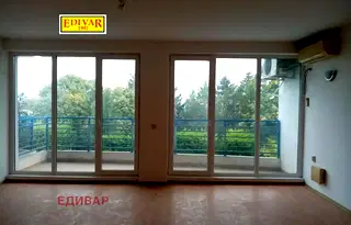 Тристаен апартамент в Добрич, Балчик