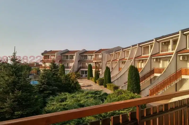 3-bedroom apartment in Dobrich, Bojurec