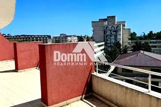 Тристаен апартамент в Добрич, с. Кранево