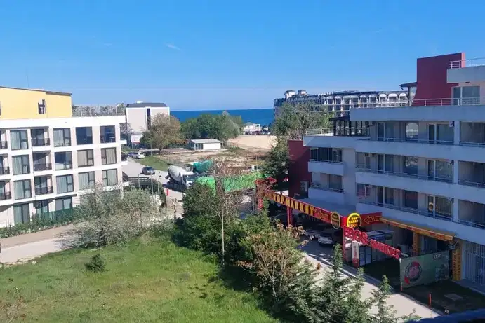 3-bedroom apartment in Oblast Dobrich, Kranevo