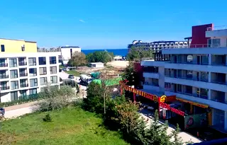 Тристаен апартамент в Добрич, с. Кранево