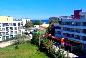 Тристаен апартамент в Добрич, с. Кранево