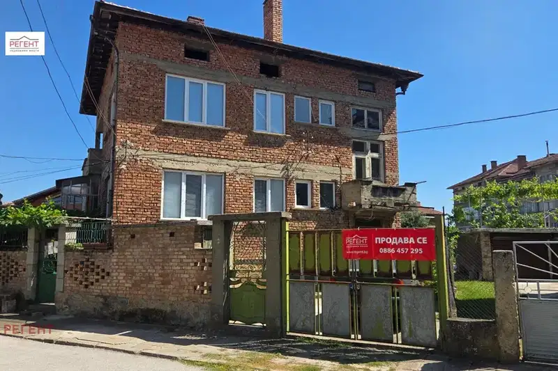 Тристаен апартамент в Габрово, Севлиево